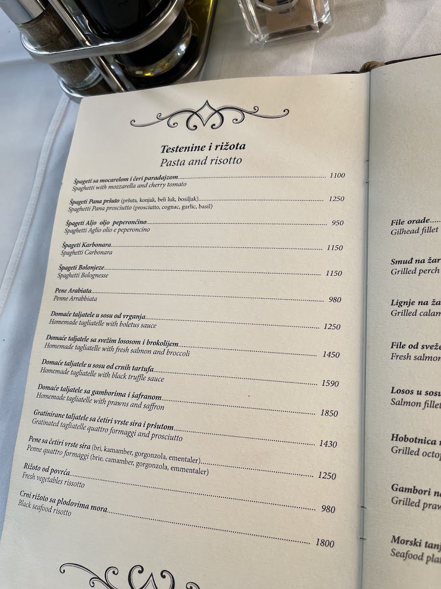 Menu Small Paris-4