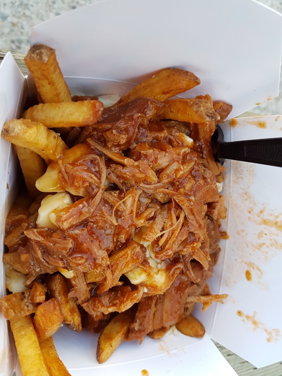 Smoke's Poutinerie Halifax-4
