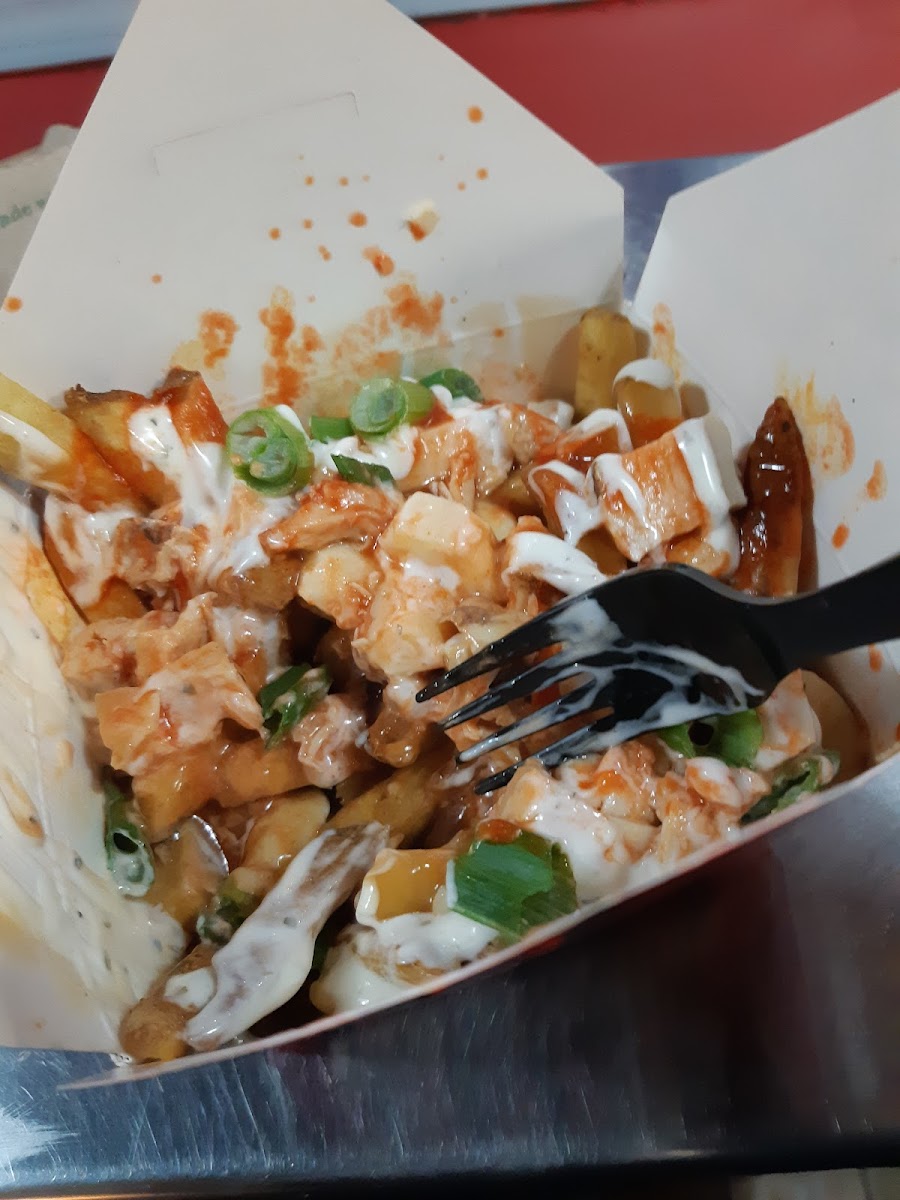 Smoke's Poutinerie Halifax-7