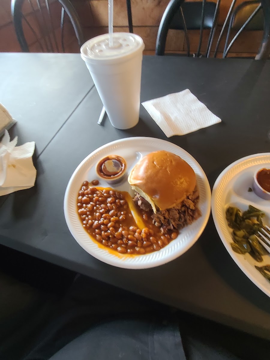 Smokey's Bbq-2