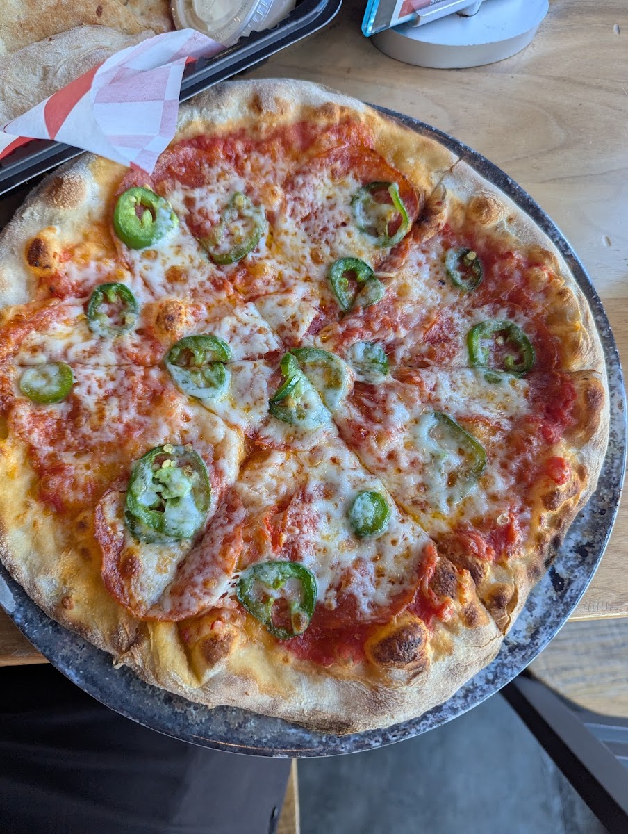Smokin' Oak Wood-Fired Pizza And Taproom-3