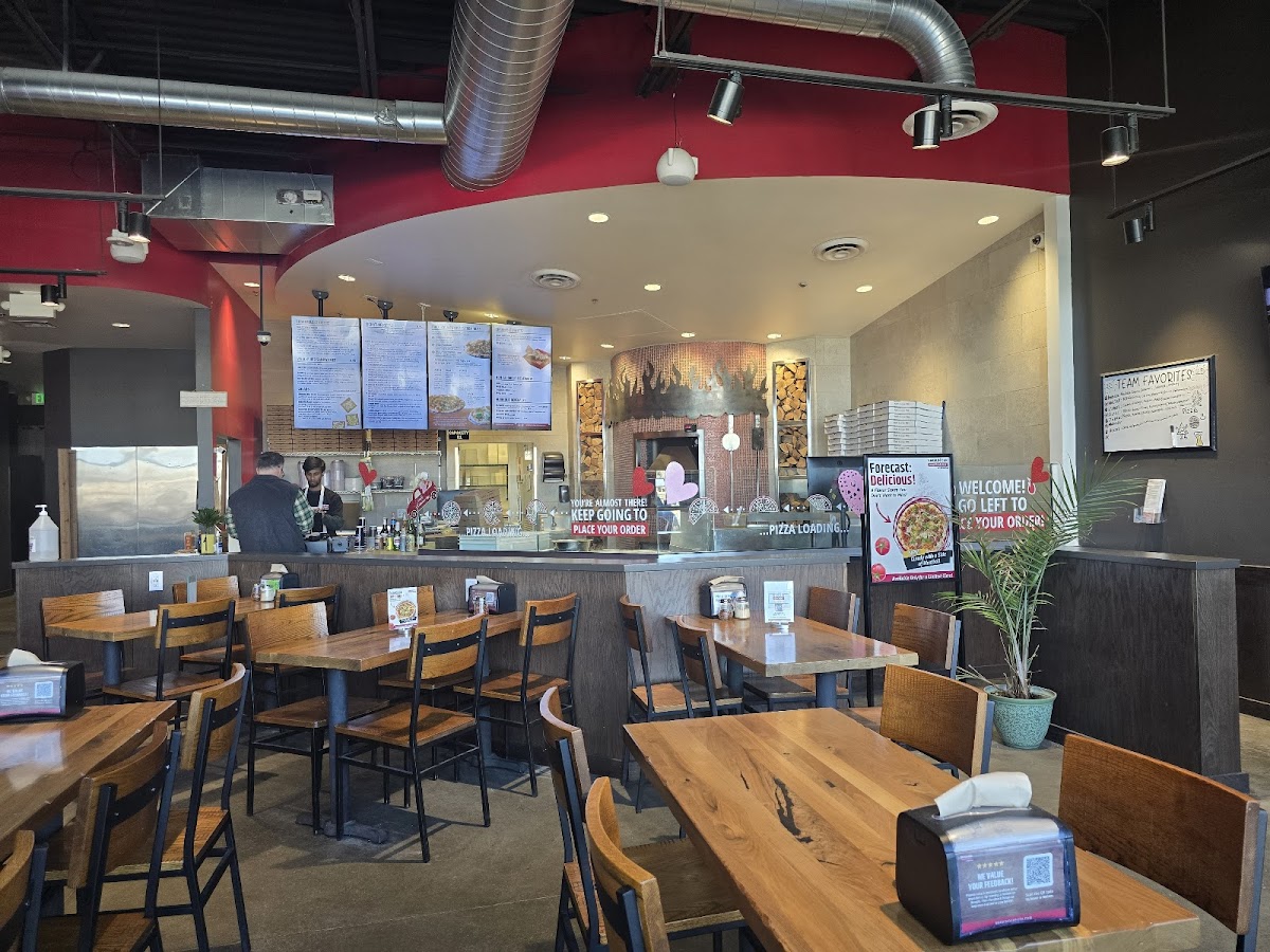 Smokin' Oak Wood-Fired Pizza And Taproom-4