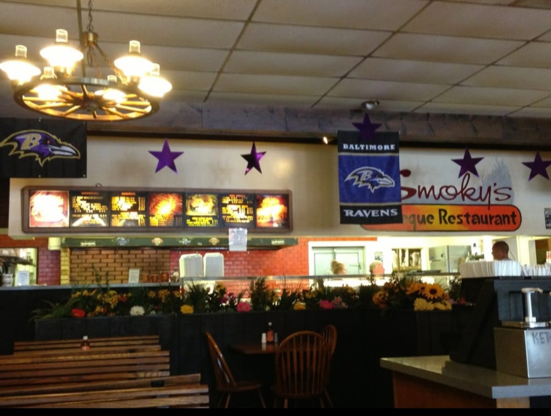 Smoky's Bbq-3