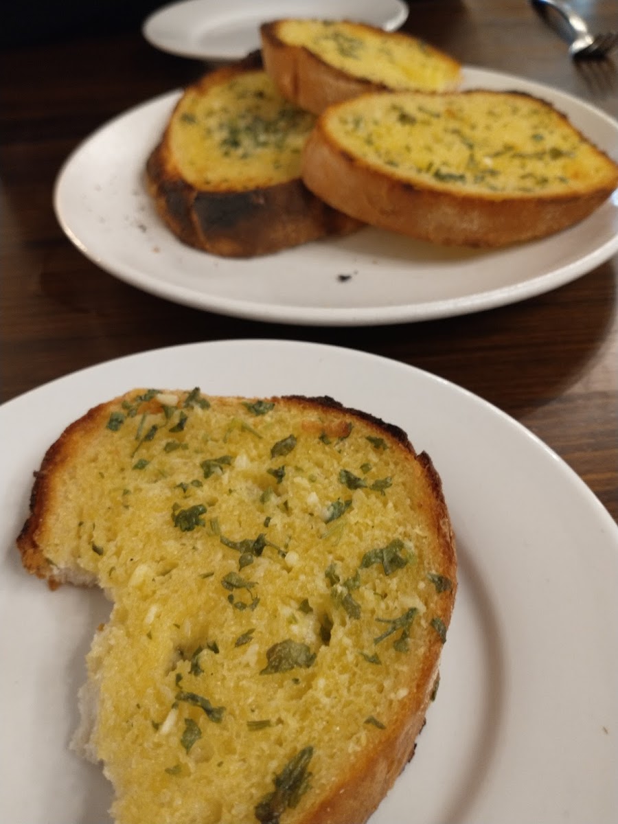 Sneaky's Restaurant-10