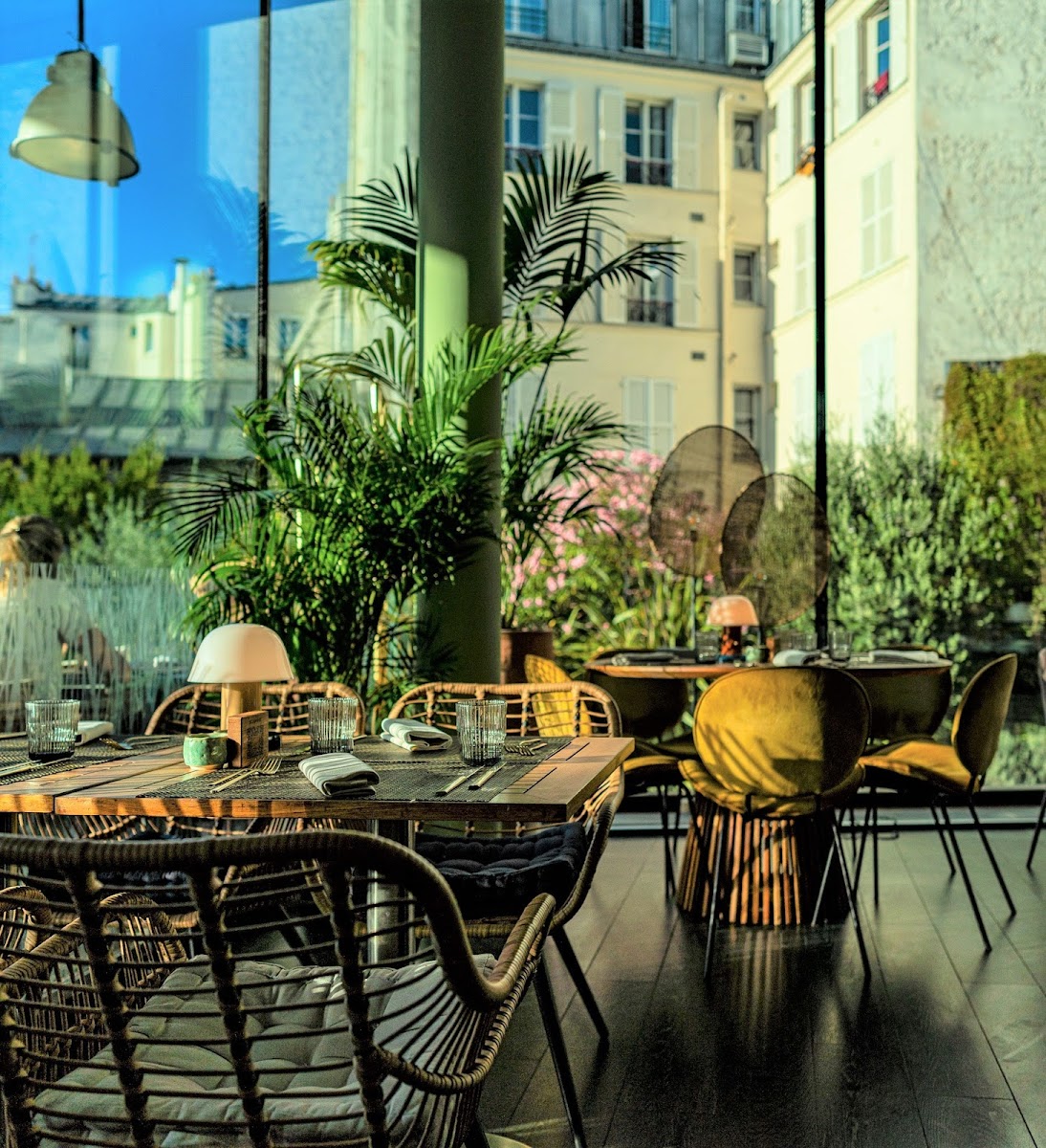 Solis Bar & Restaurant Méditerranéen