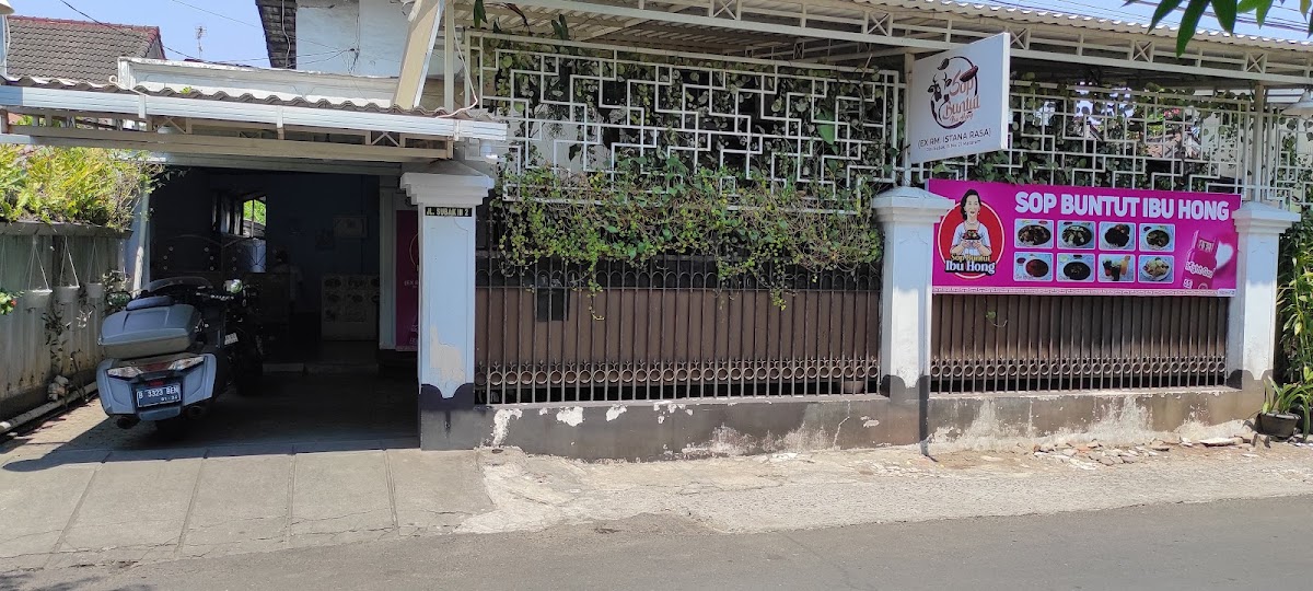 Sop Buntut Ibu Hong (Ex. Istana Rasa)