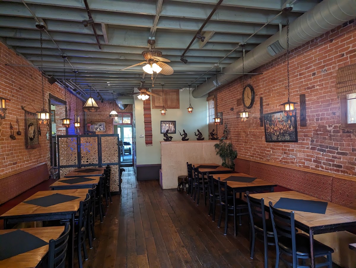 Sopa Thai Cuisine