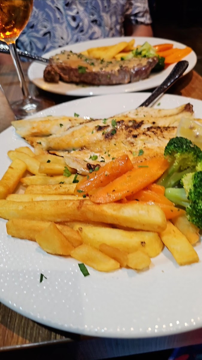 Sophie’S Italian Restaurant & Pizza-2