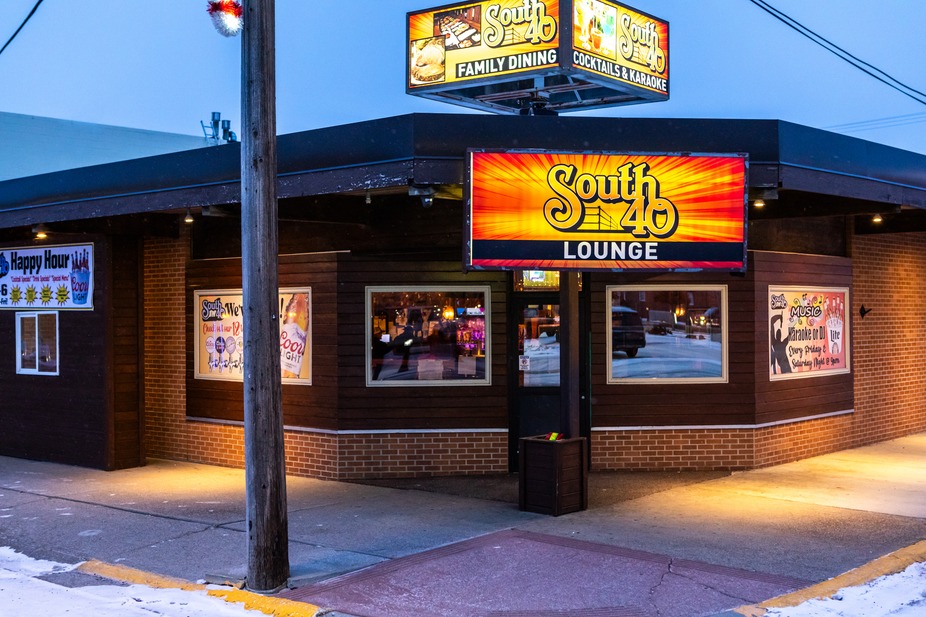 South 40 Restaurant, Lounge & Casino
