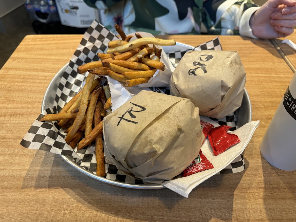 South Street Burger-6