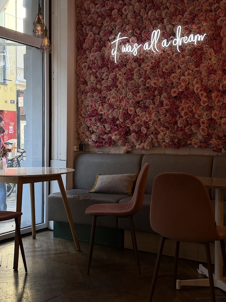 Spazio Cafe-3
