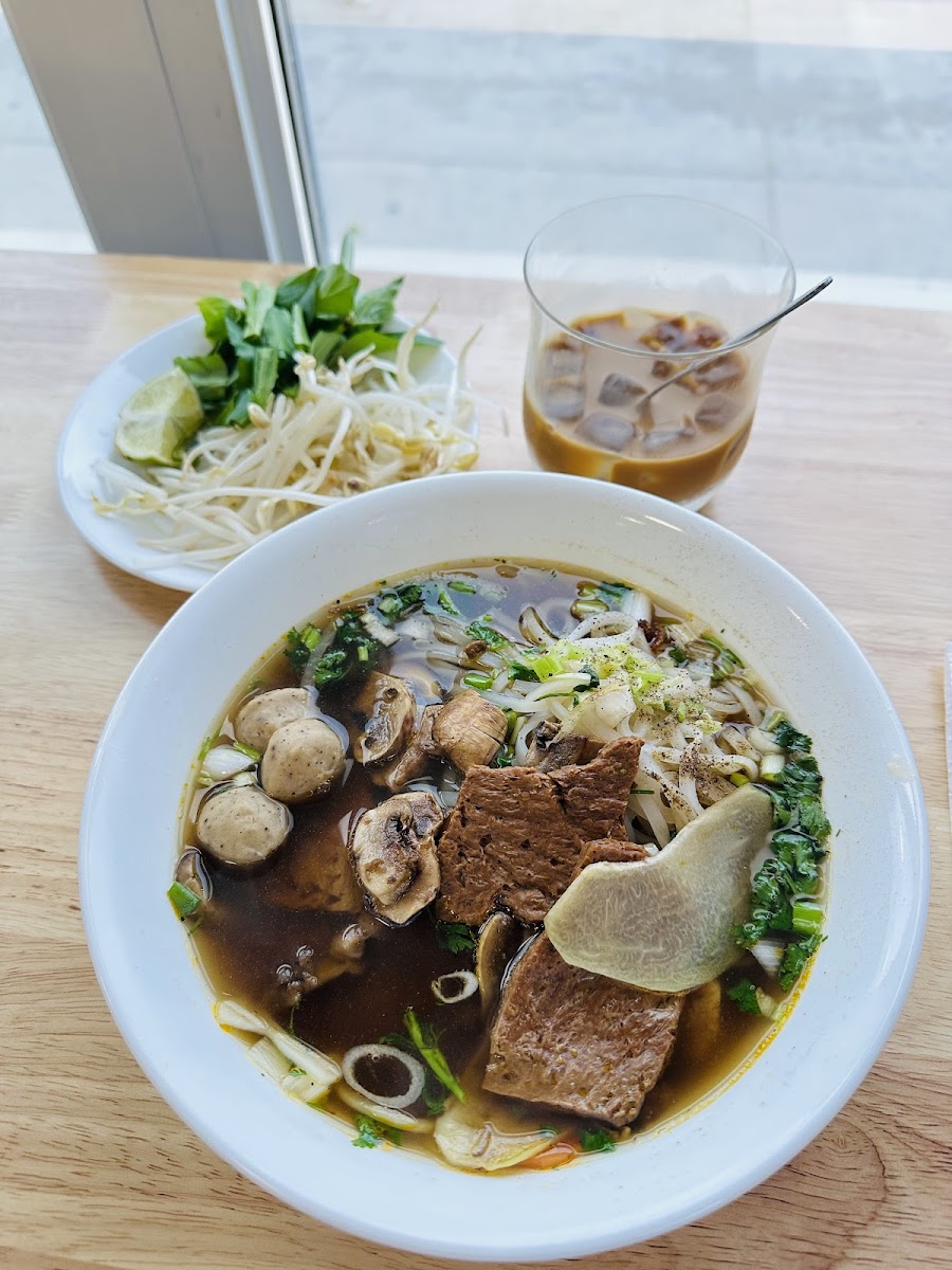 Spice Cove Bistro-4