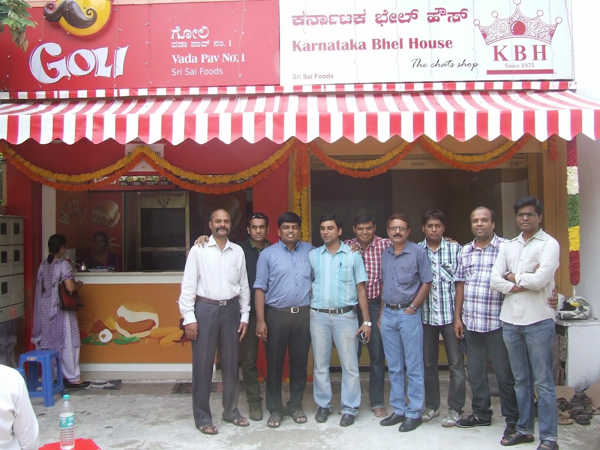 Sri Sai Foods ( Goli Vada Pav + Karnataka Bhel House )