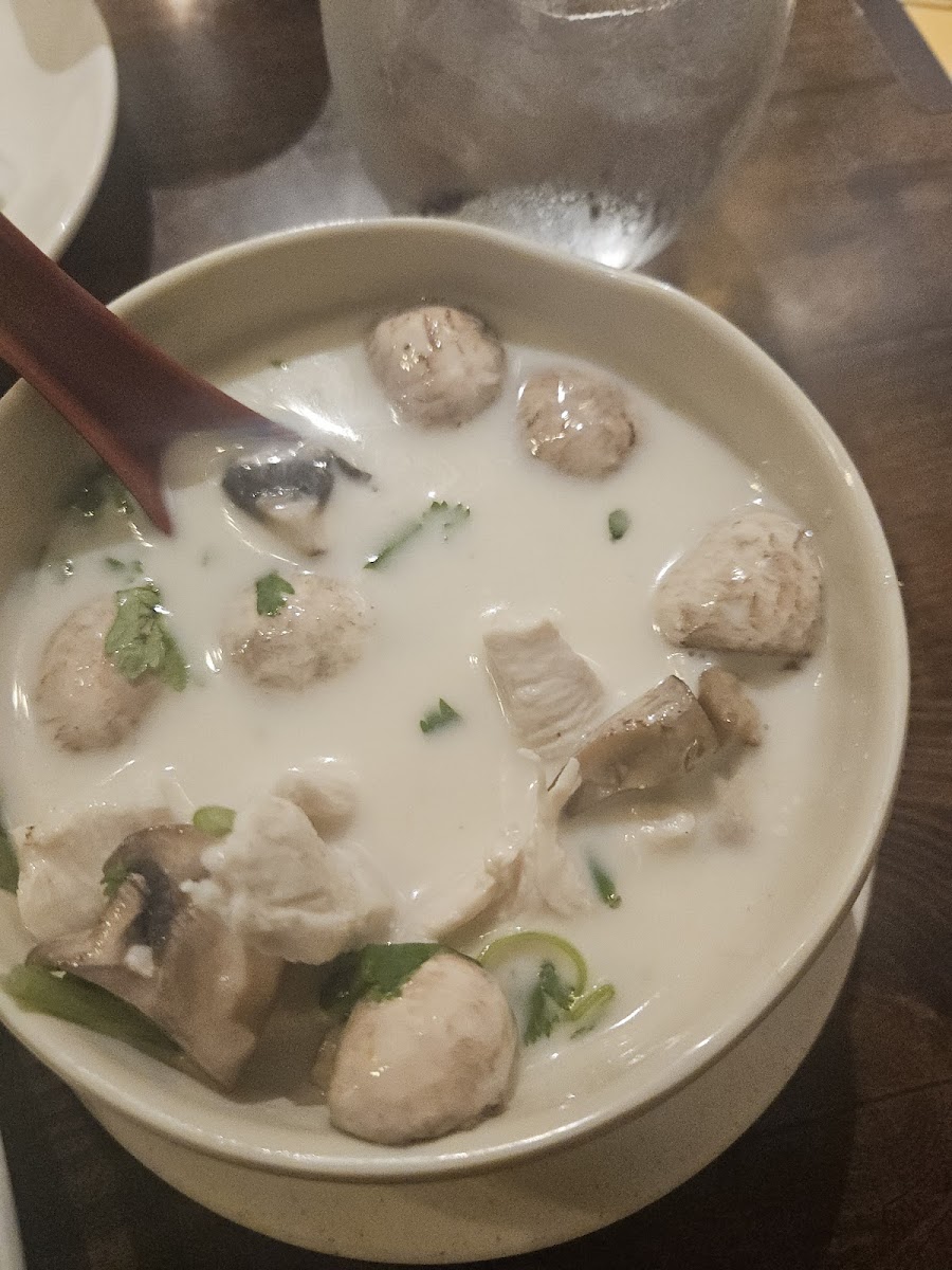 Srithai: Thai Kitchen & Sushi Bar-6