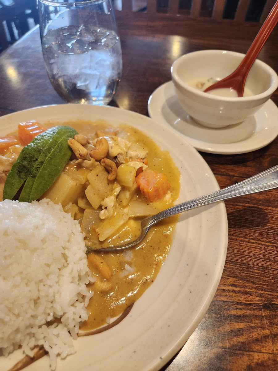 Srithai: Thai Kitchen & Sushi Bar-8