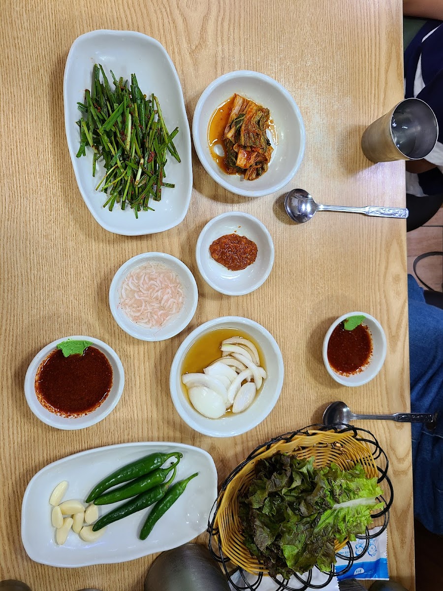 Ssangdung-E Dwaeji-Gukbap, Daeyeon Branch-8