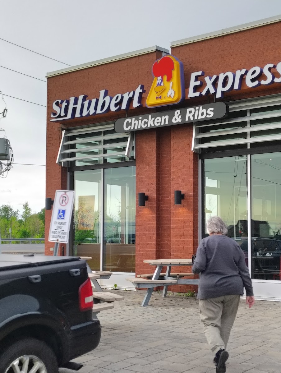 St-Hubert Express