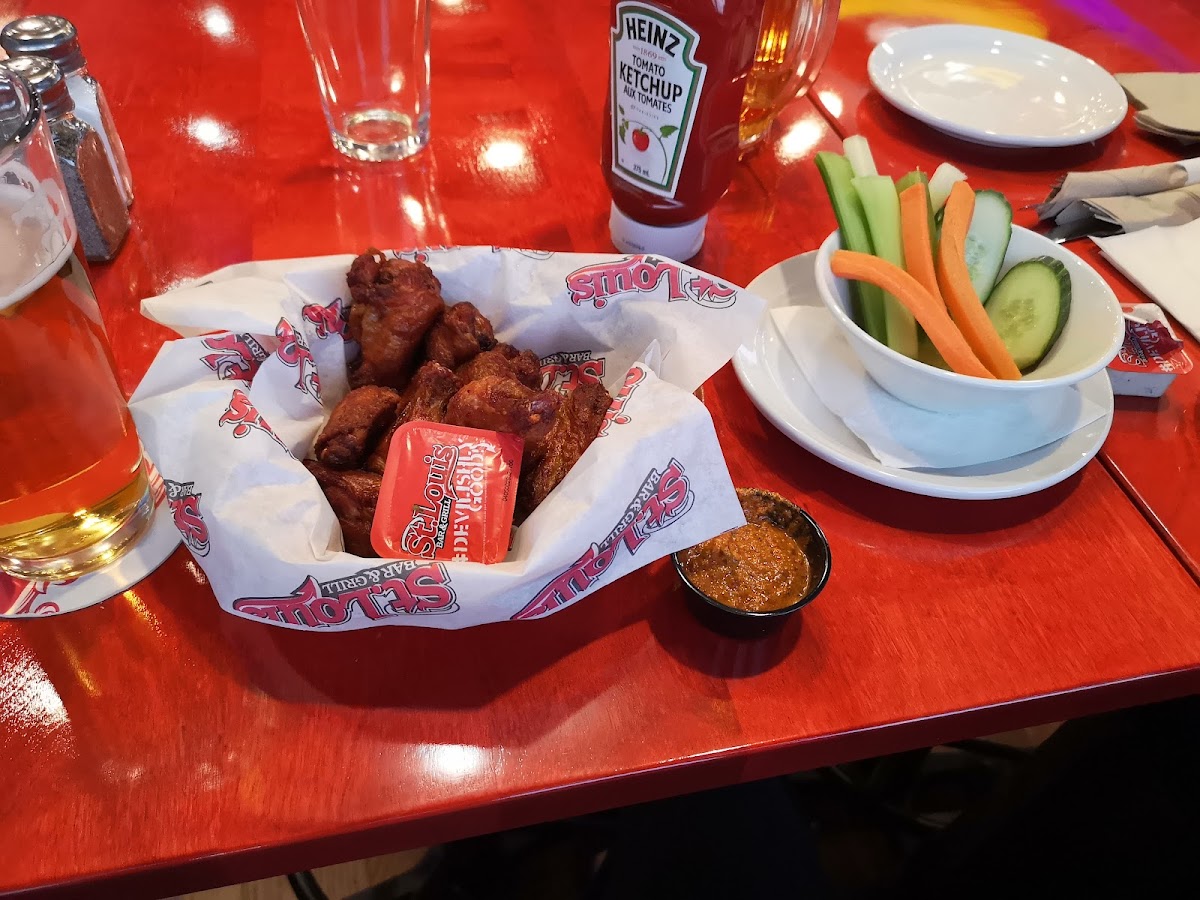 St. Louis Bar & Grill-10