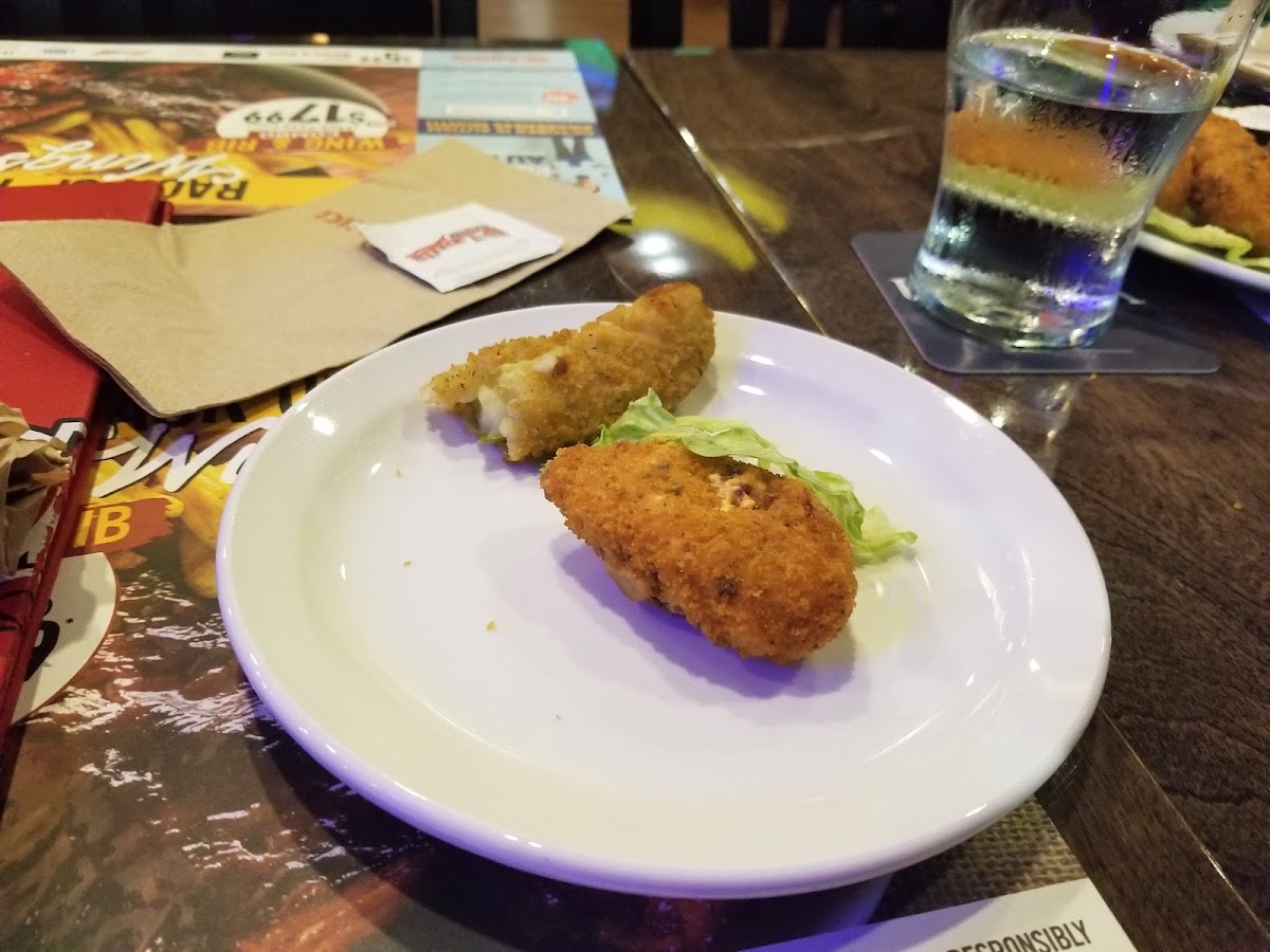 St. Louis Bar & Grill-9