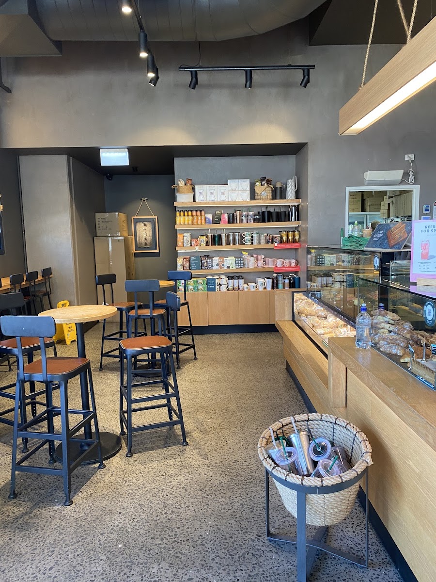 Starbucks Ashmore Drive Thru-4