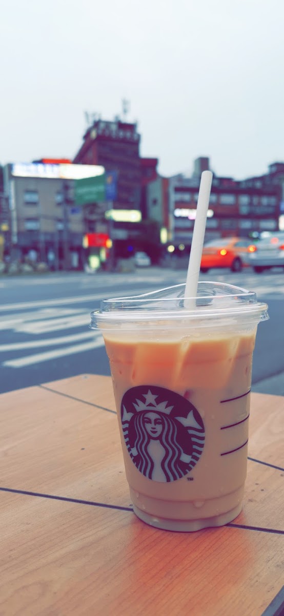 Starbucks Chungjeong Tower-7