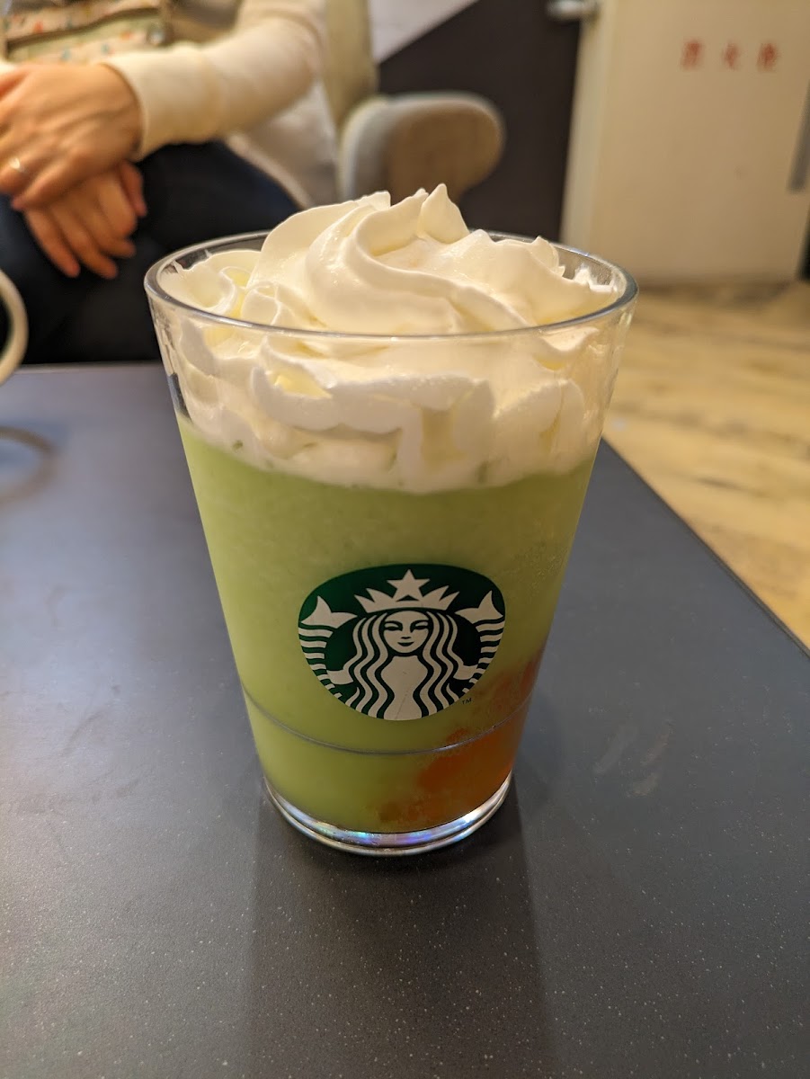 Starbucks Coffee - Tsutaya Fukuchiyama-5