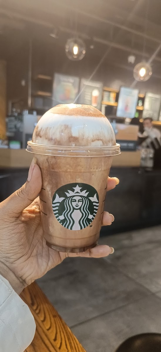 Starbucks Galway Eyre Square-3