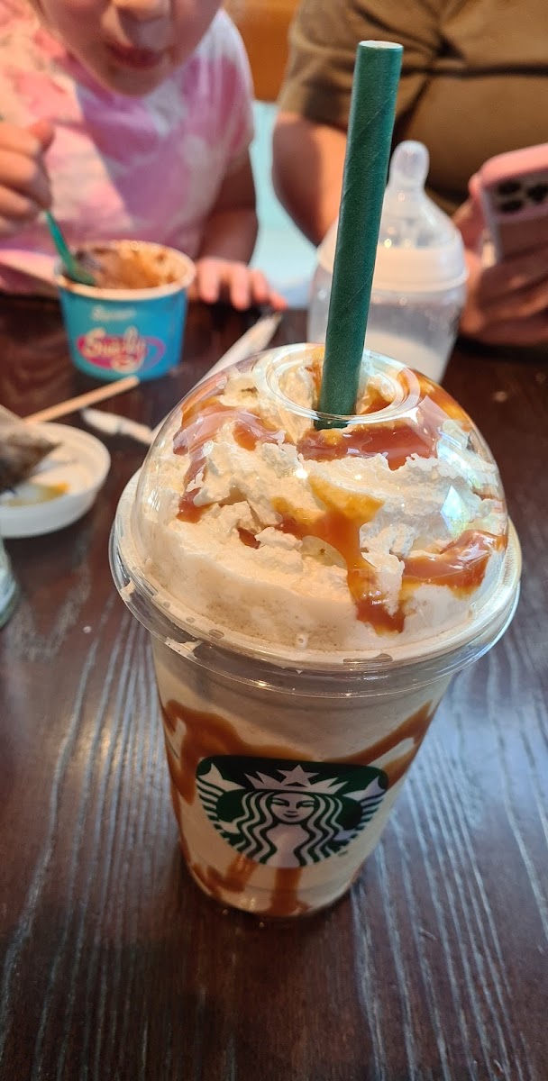 Starbucks Galway Eyre Square-8