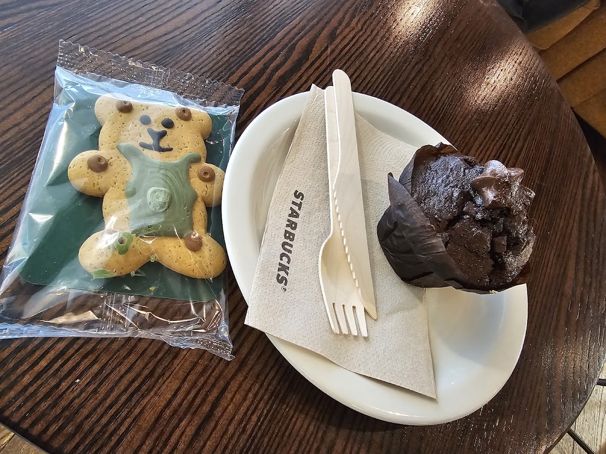 Starbucks Galway Eyre Square-9