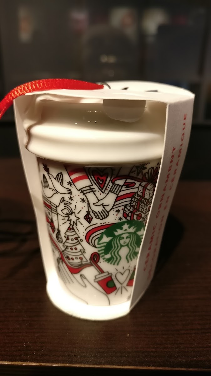 Starbucks King & Peter-10