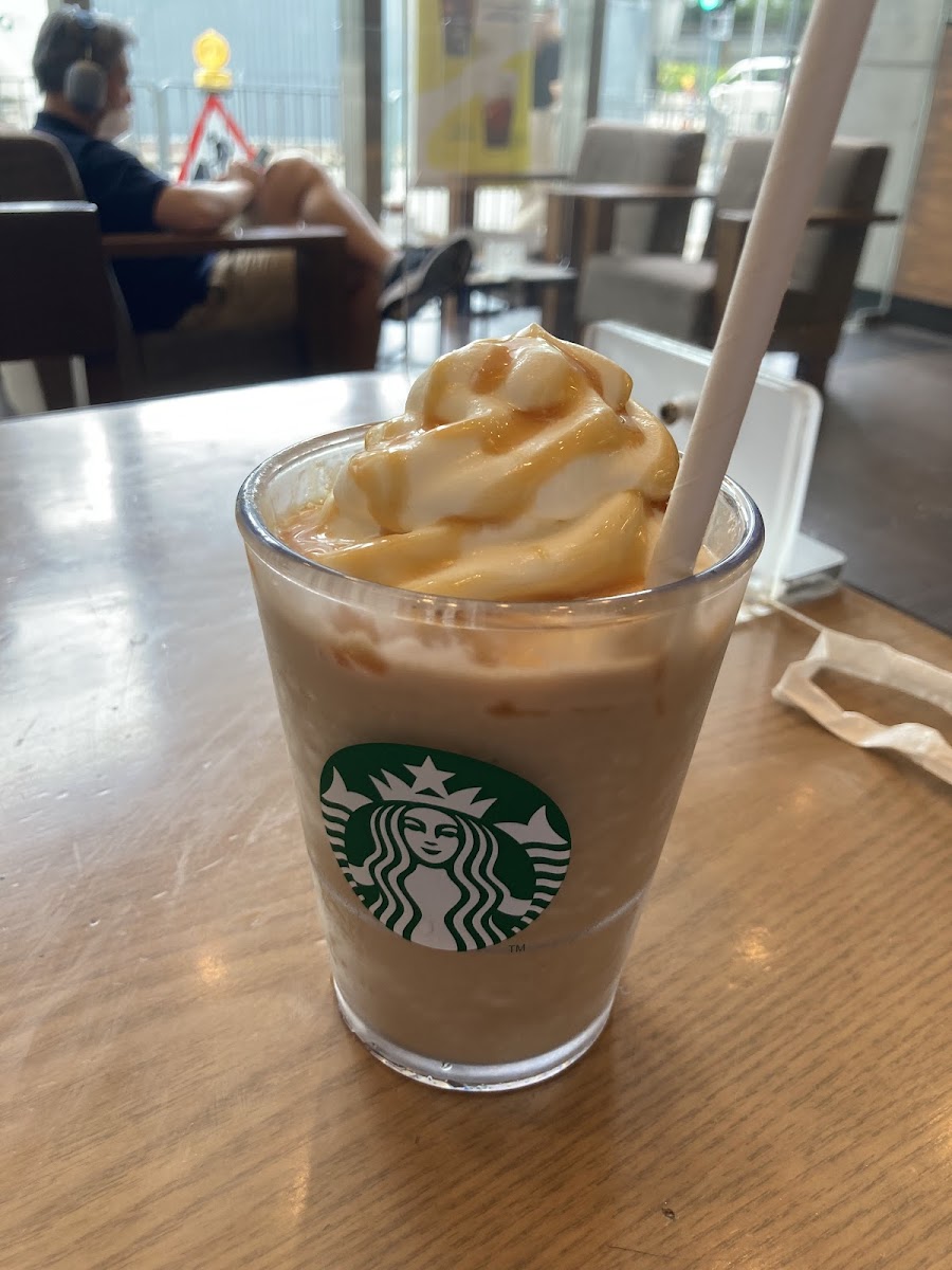 Starbucks (One Island South)-3