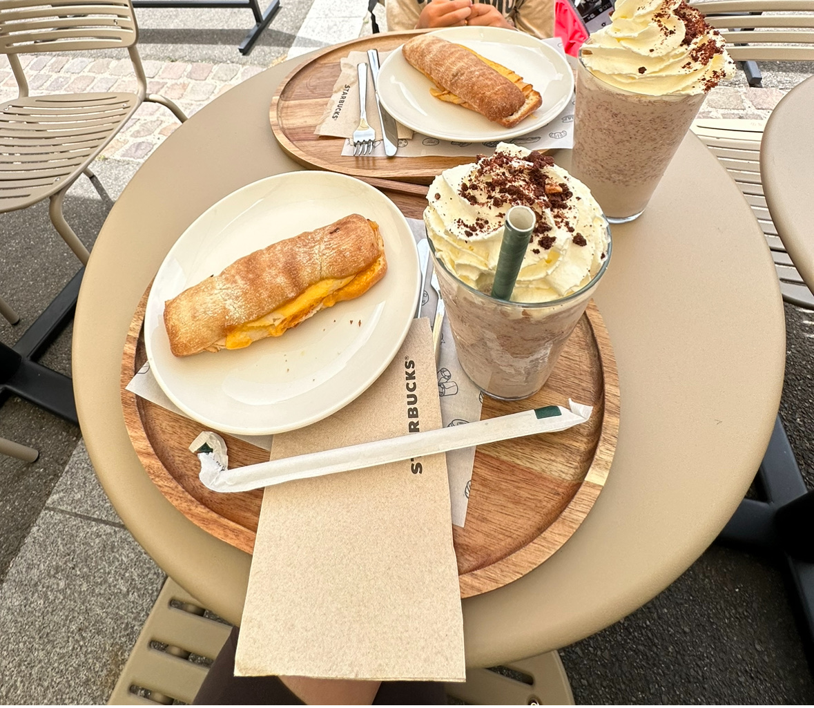 Starbucks Toulouse Palais-7