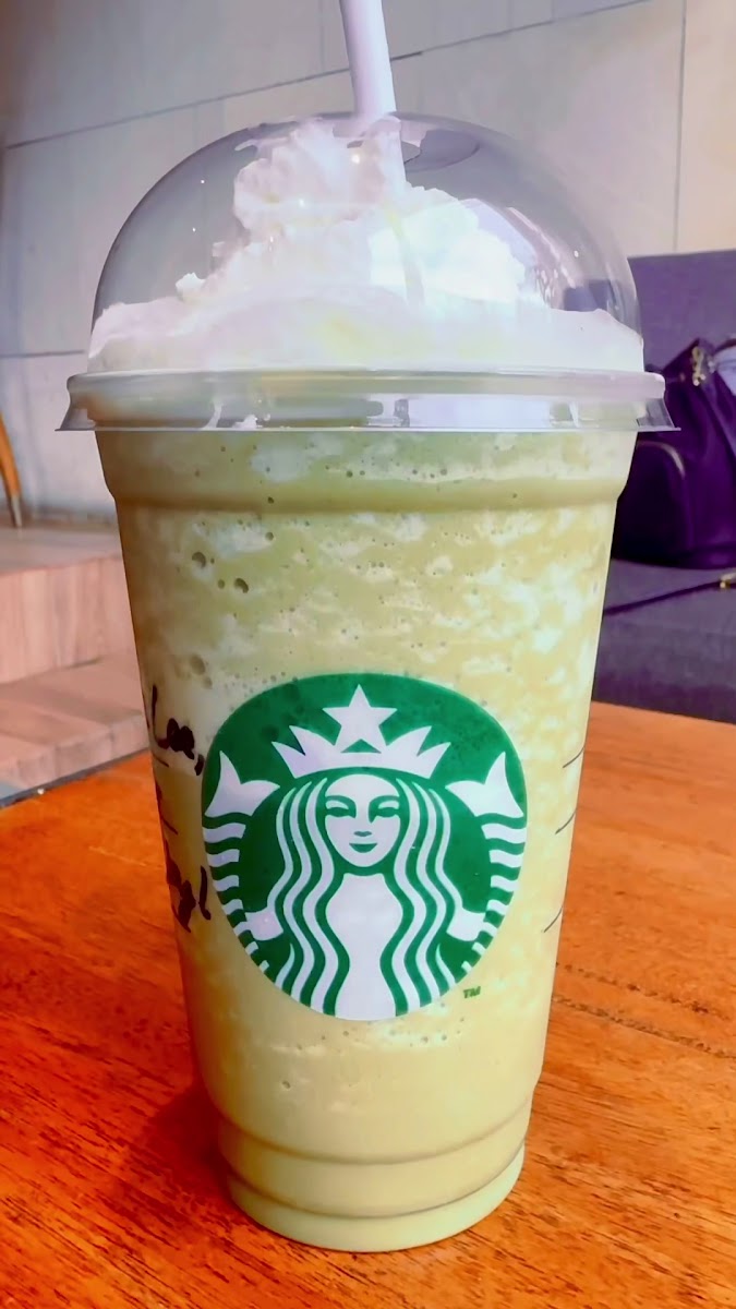 Starbucks Ubud-2