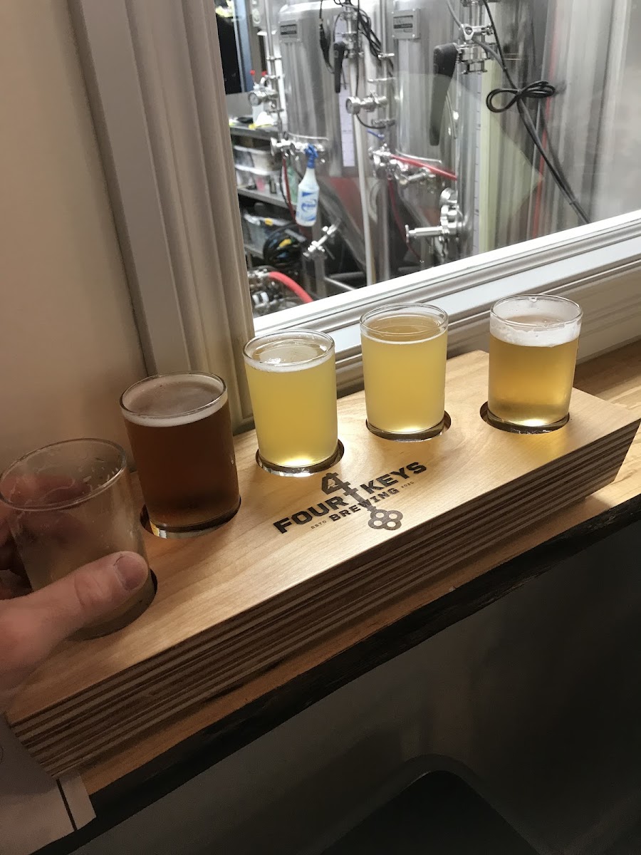 Starling Lounge / Four Keys Brewing-8