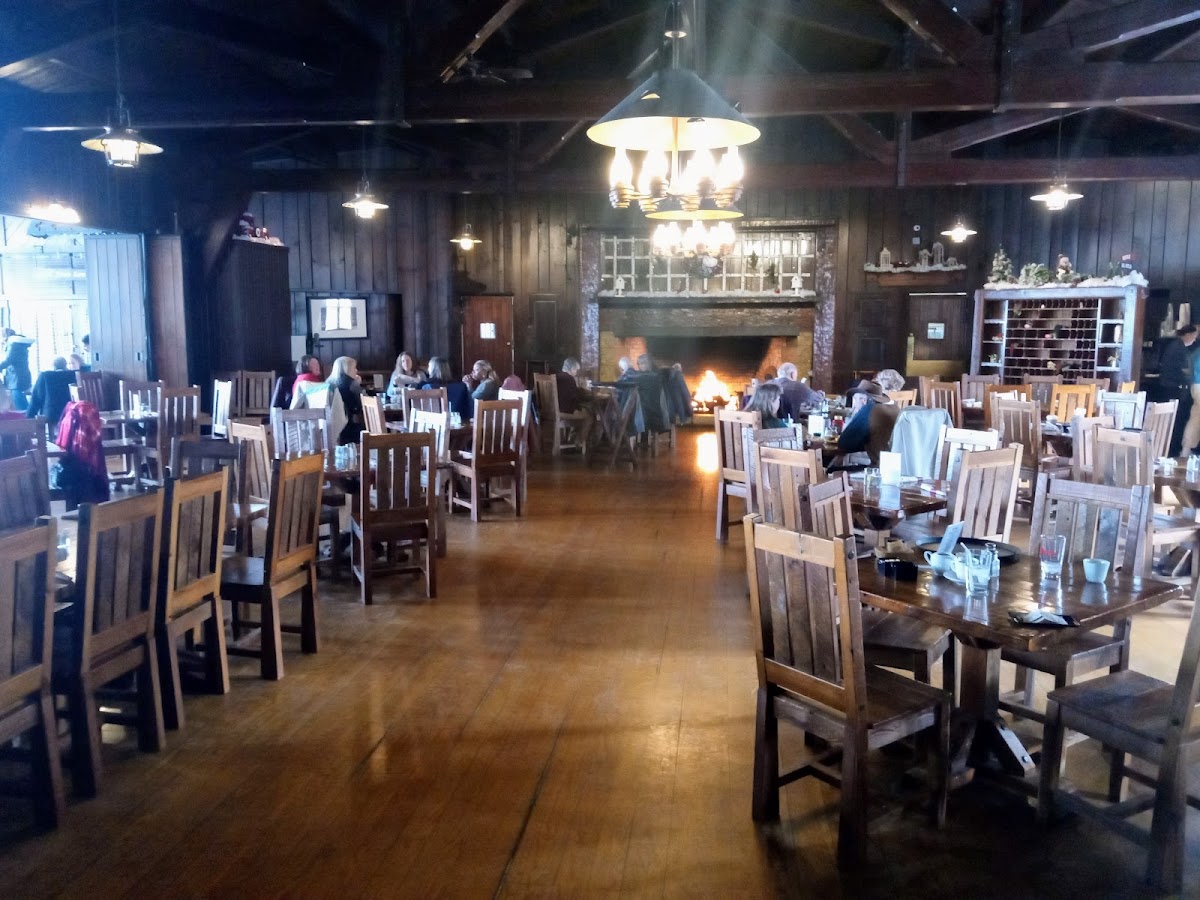 Starved Rock Lodge Restaurant-4