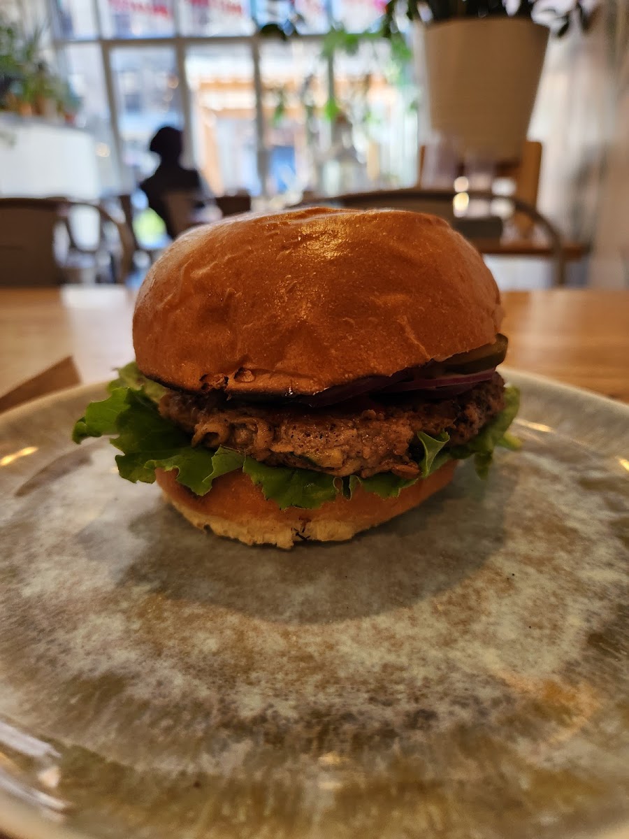 Stocked Cafe + Burgers-10