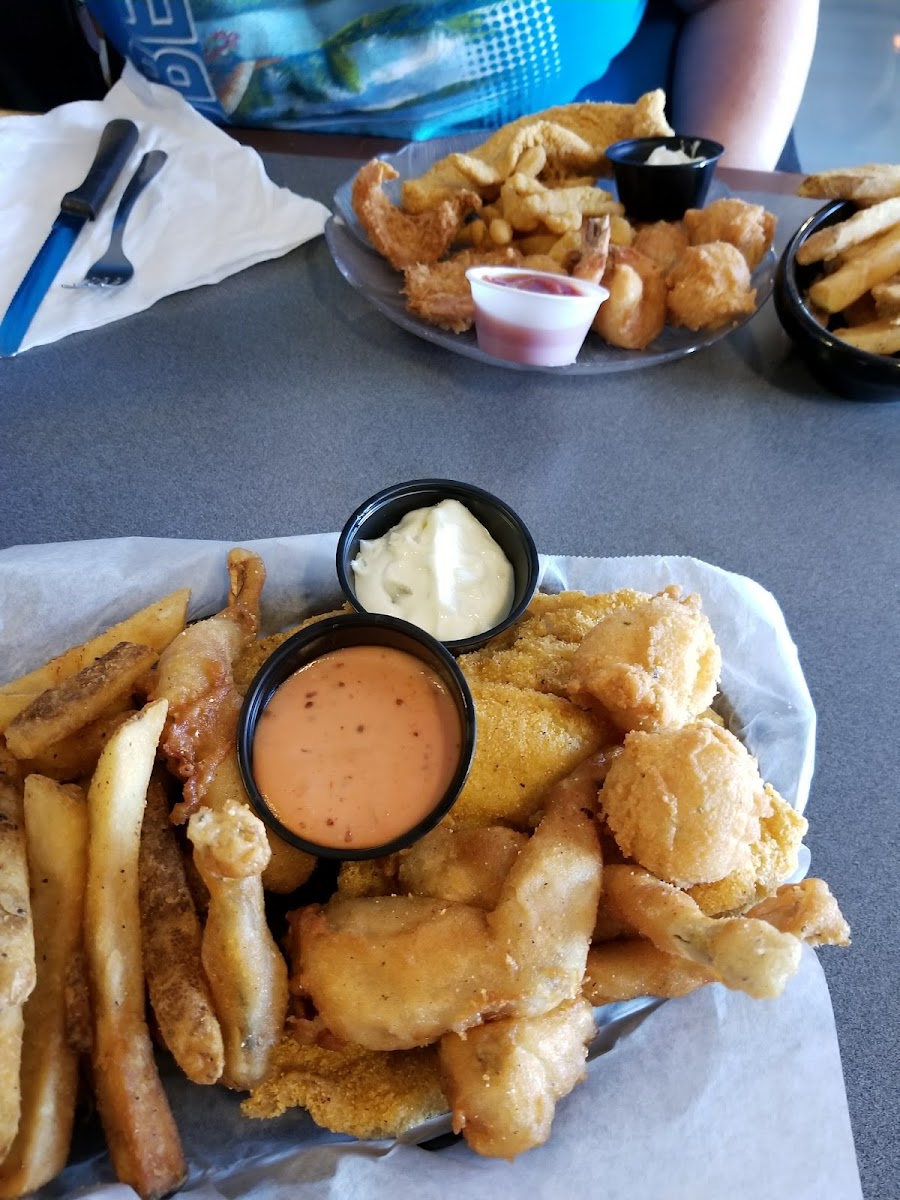 Strickland's Seafood Restaurant-5