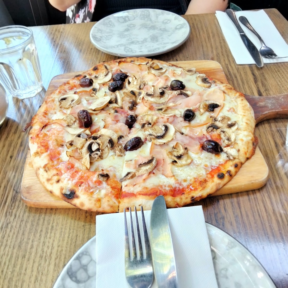 Stuzzichino Restaurant & Bar-9