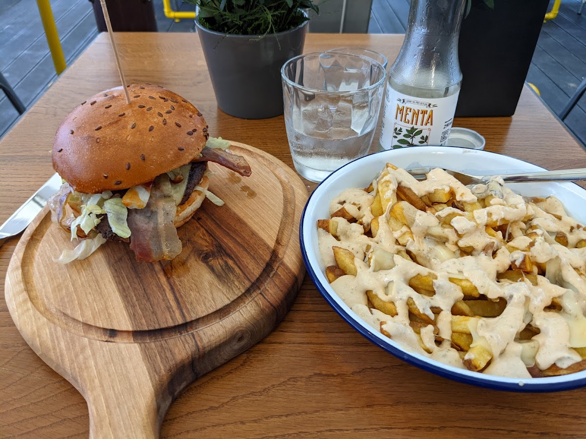 Submarine Burger Zadar-8