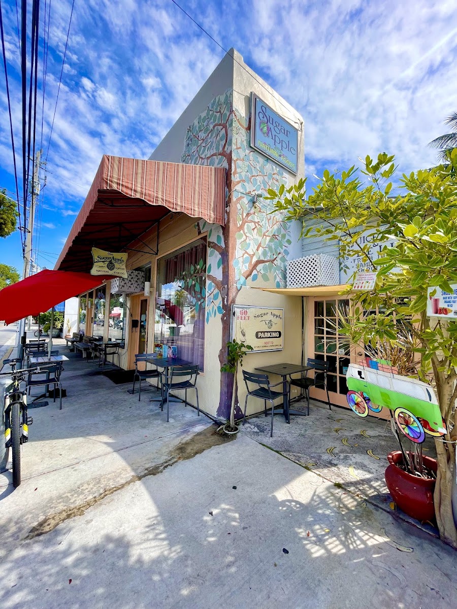 Sugar Apple Organic Cafe & Market-4