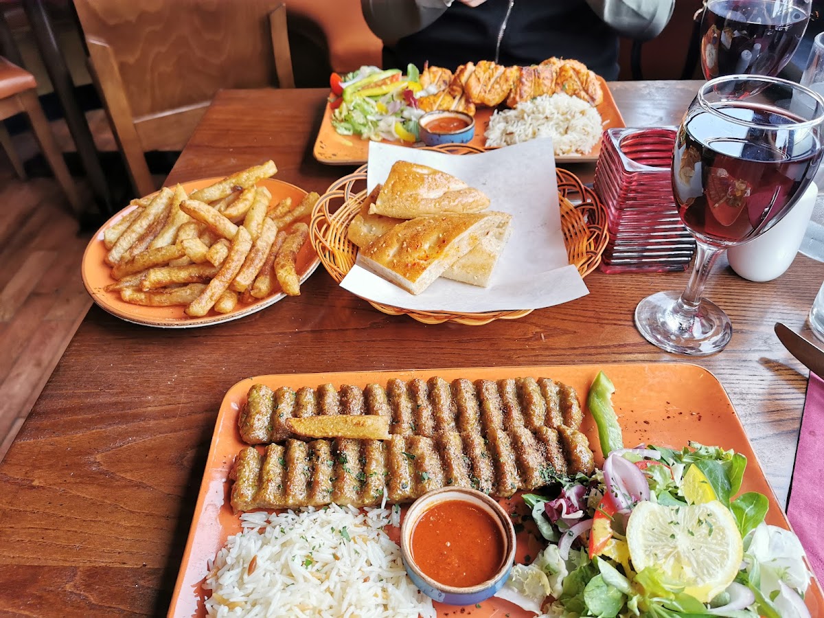 Sultan Turkish Mediterranean Bar & Grill Crosby-9