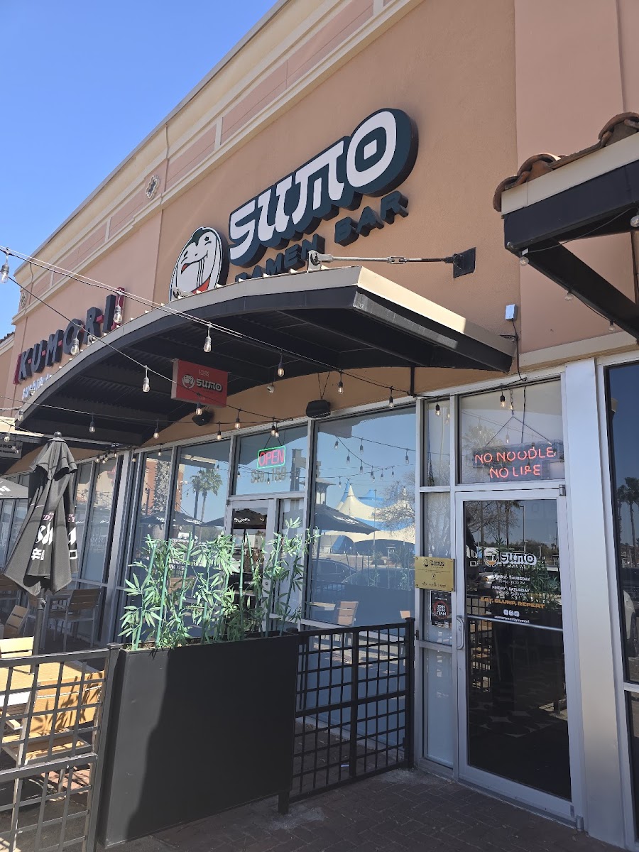 Sumo Ramen & Bar