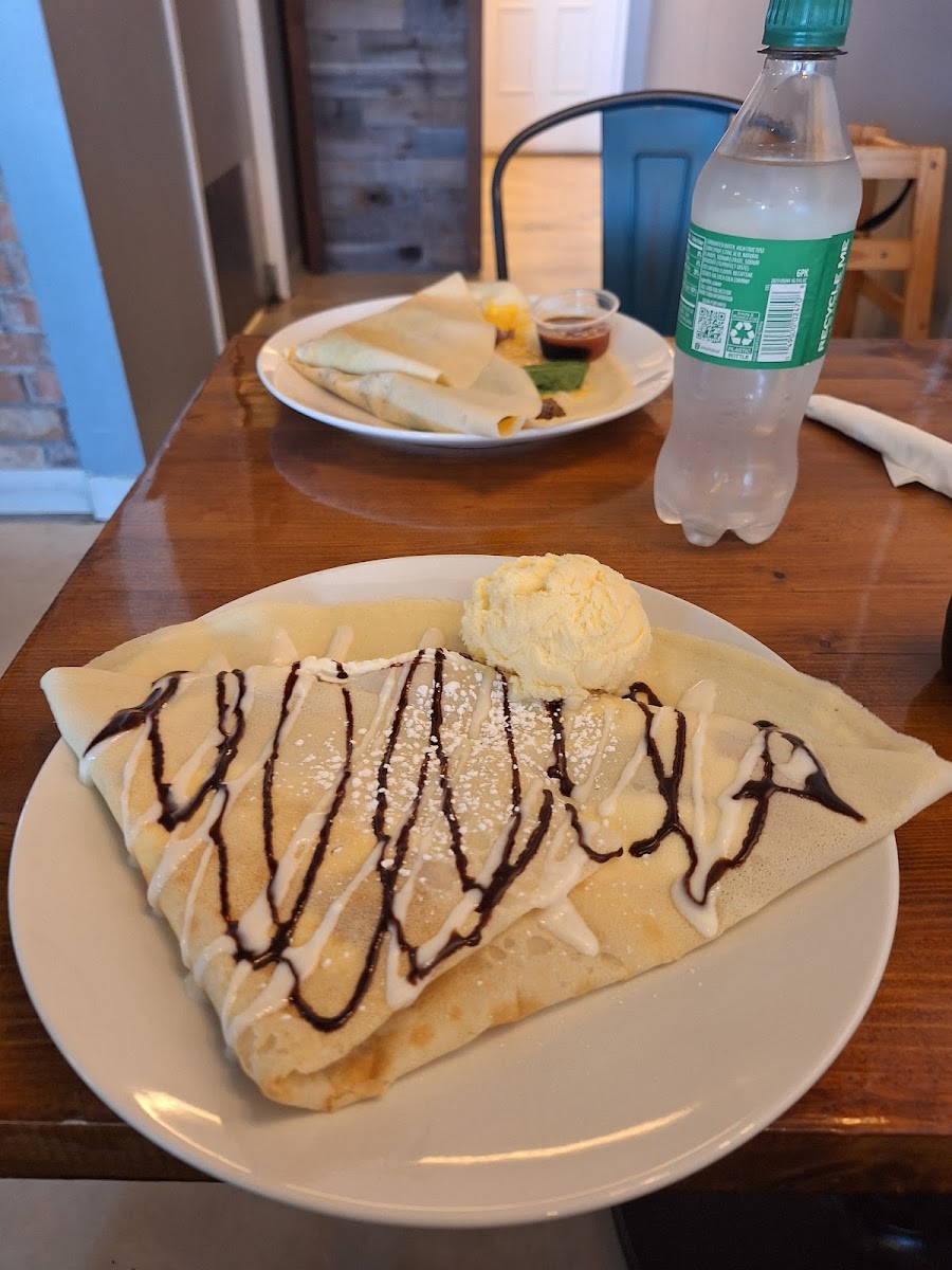 Sunflower Crepes & Poke Bowl-4