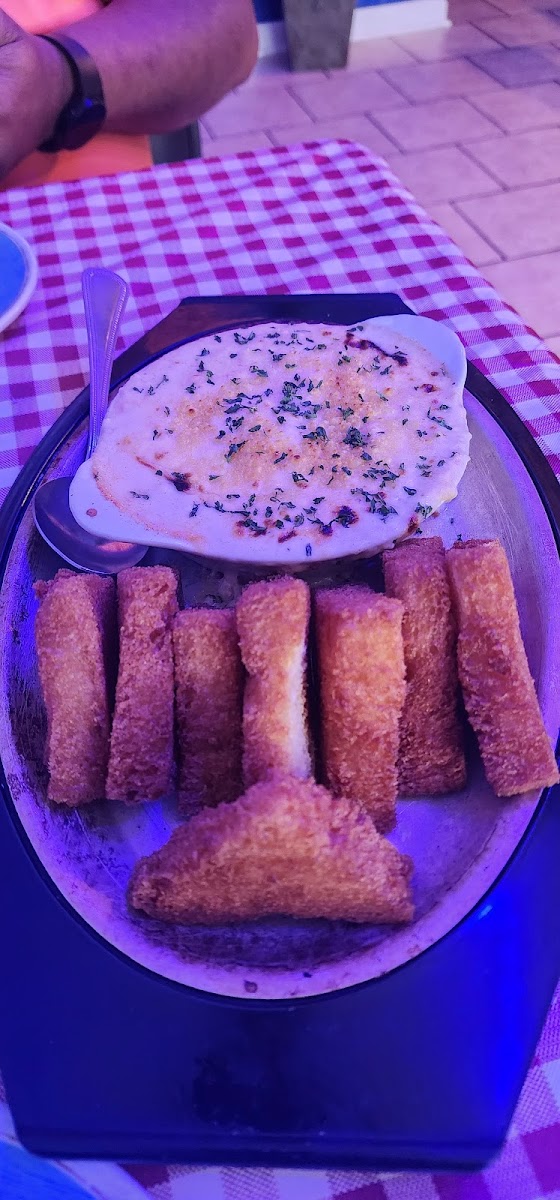 Surf & Turf Cafe-8