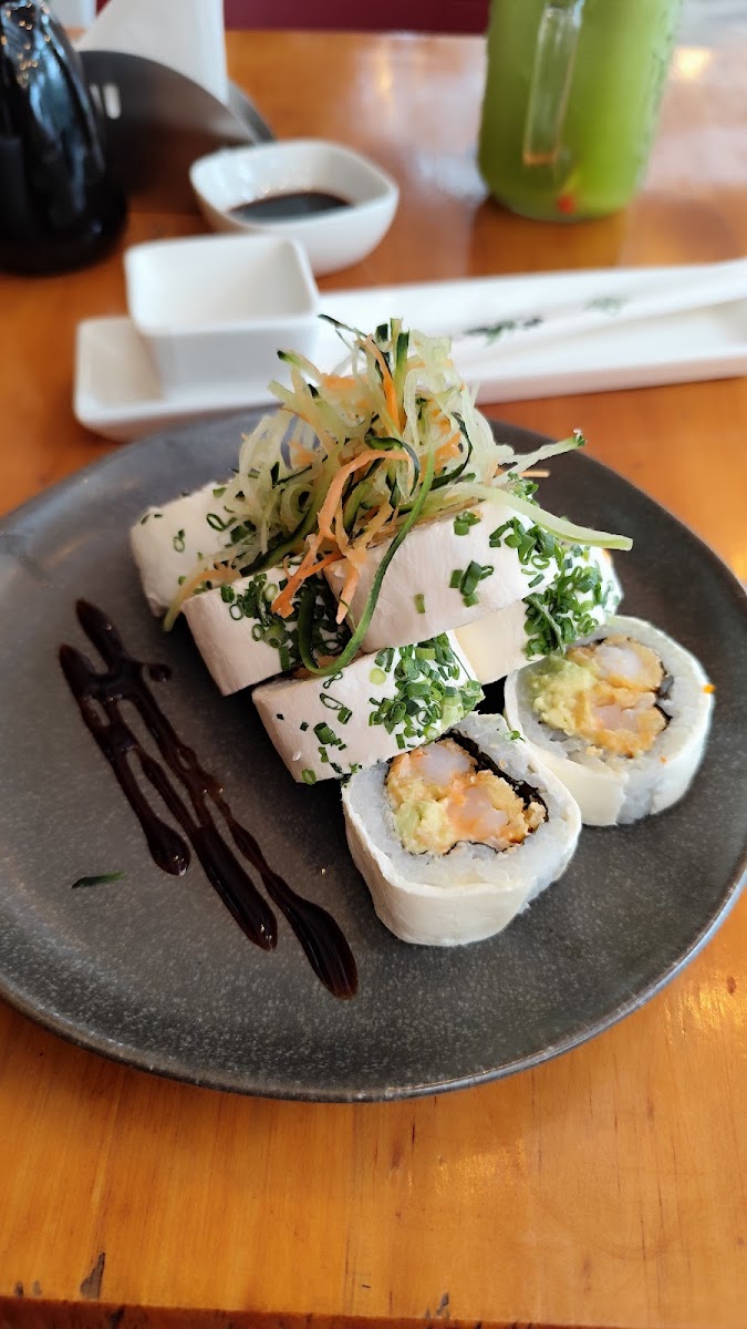 Sushi Rolls Restaurant-5