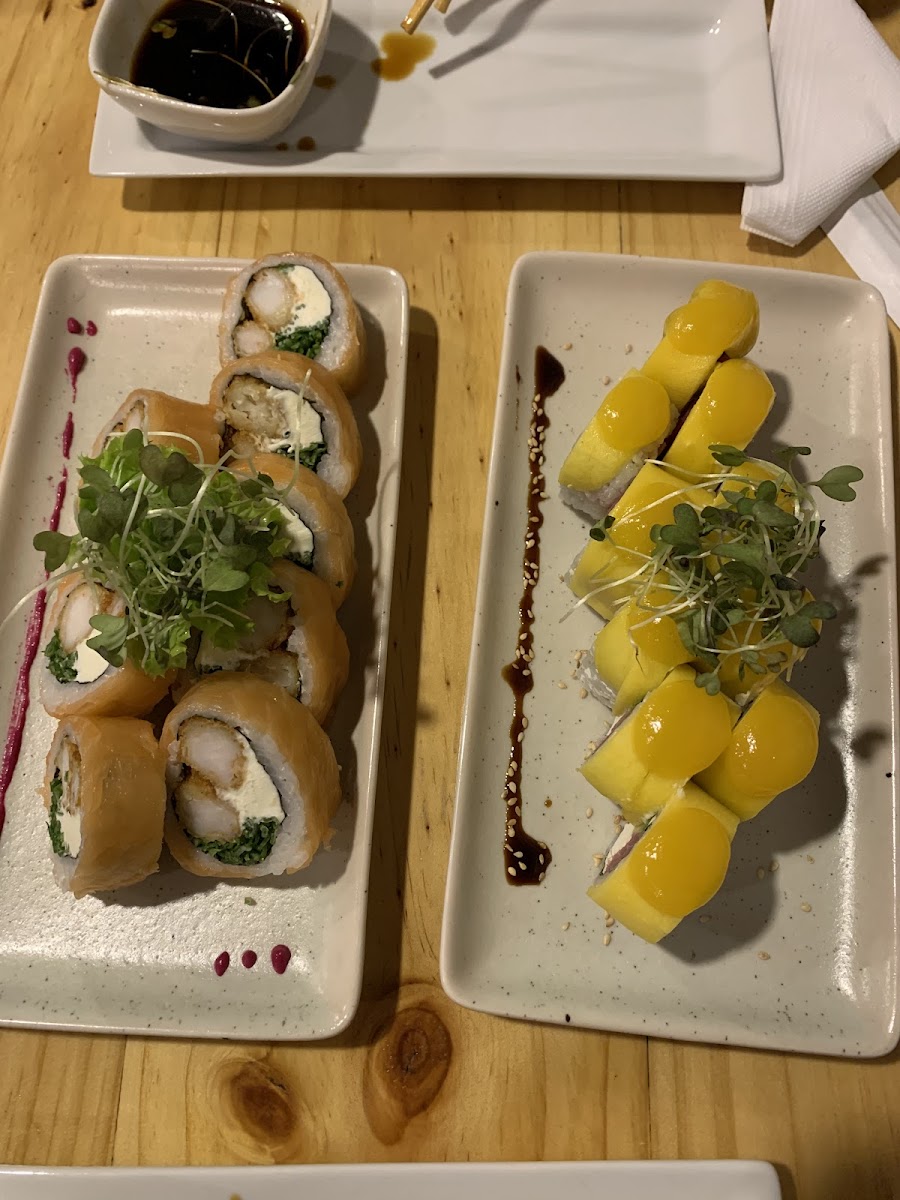 Sushi Rolls Restaurant-6