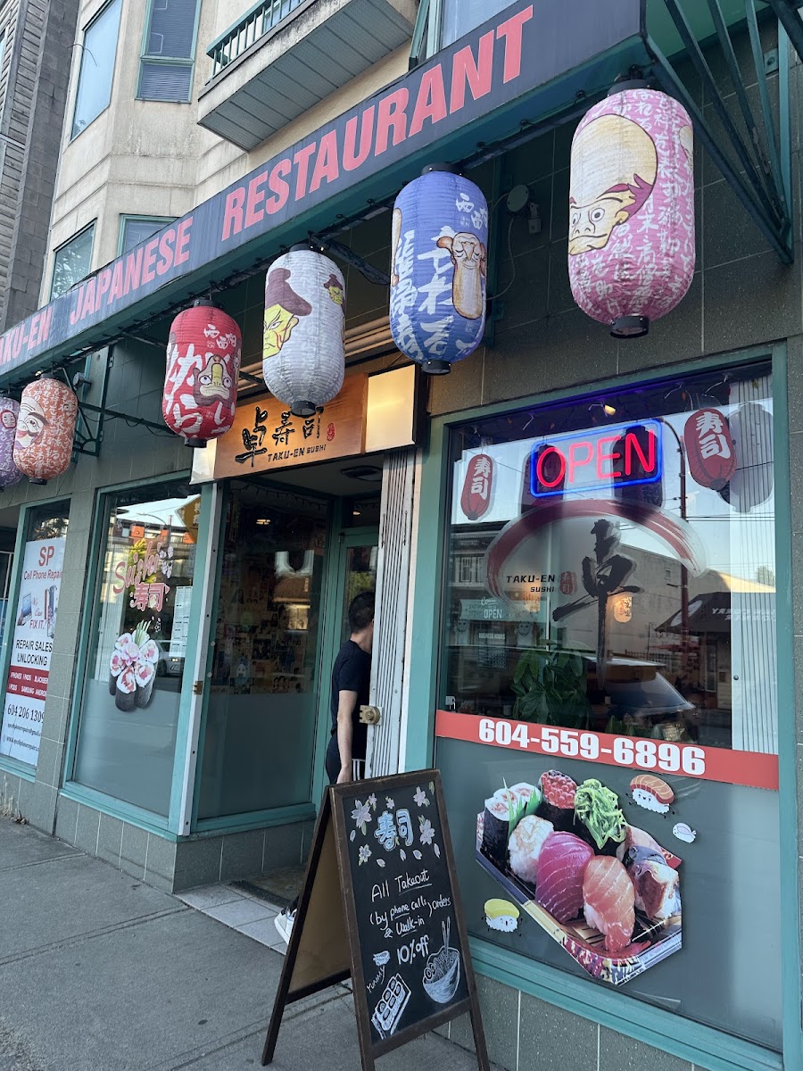Sushi Taku-En Japanese Restaurant