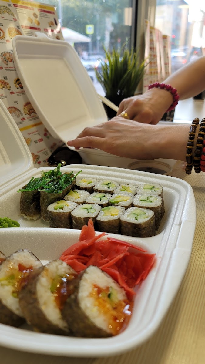 Sushi Wok-5