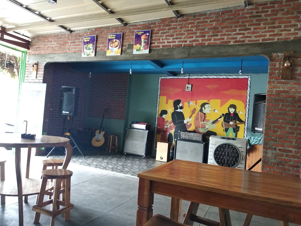 'susi' Cafe & Resto-4