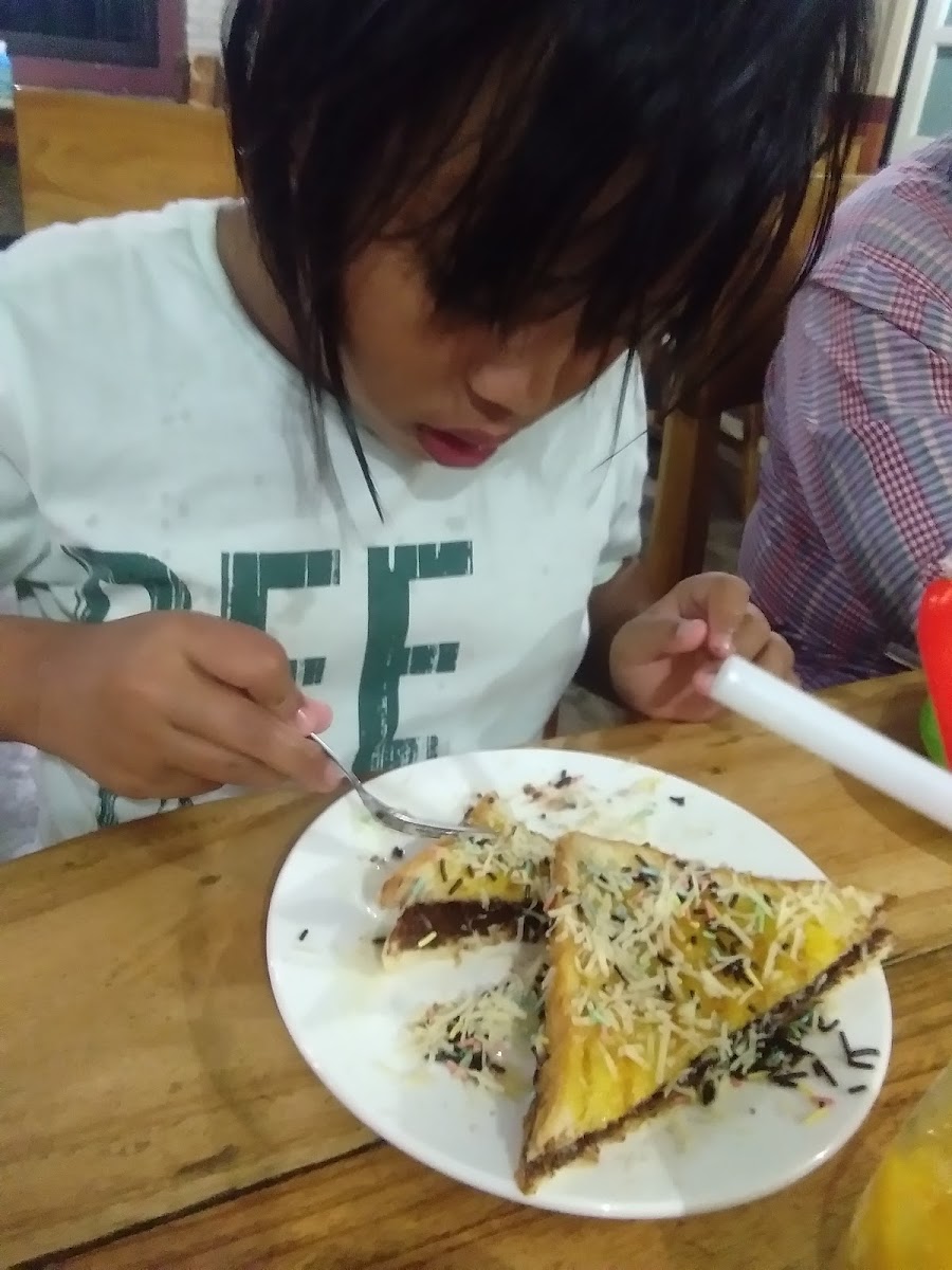 'susi' Cafe & Resto-9